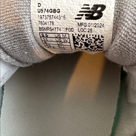 New Balance 574 Classics – Grey Beige (U574GBG) Size 9.5 - Picture 12 of 13